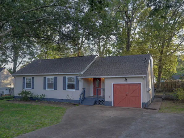 25 Woodard Cir, Chattanooga, TN 37412