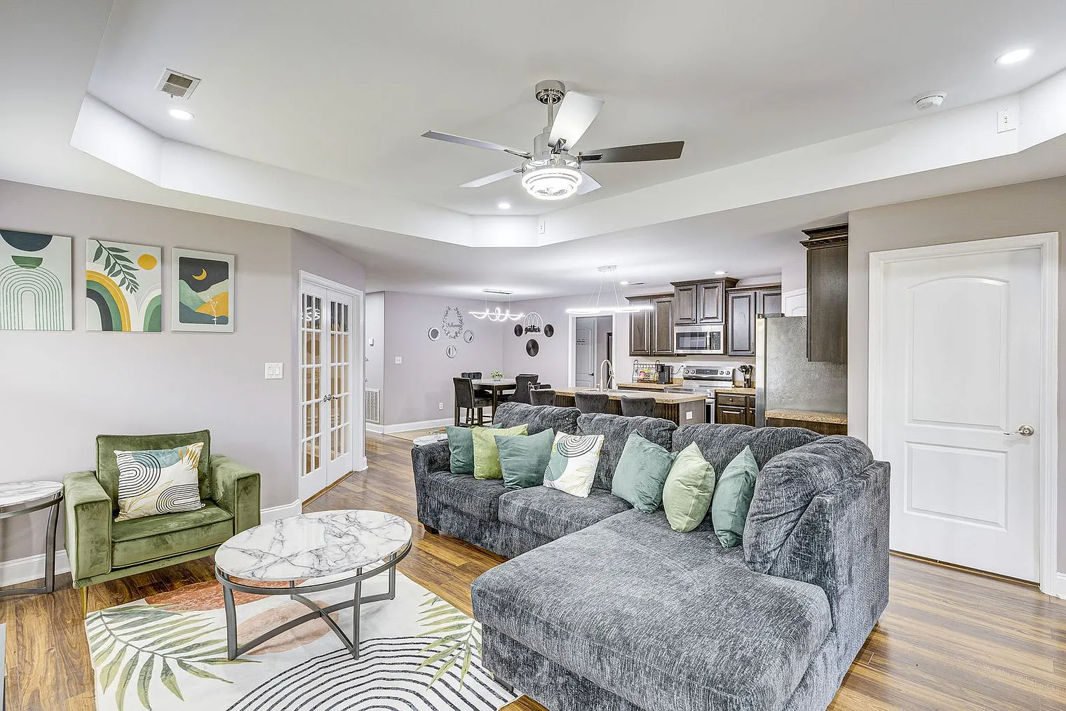 5 bed, 2.0 bath, 1926 sqft, $4,276 — Photo 1