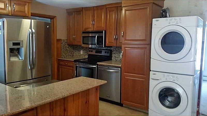 2nd image of 215 Shamrock Dr