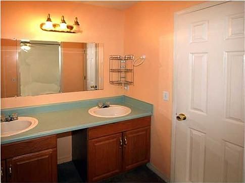 5th image of 209 Shirley Dr