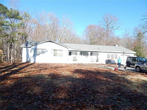 2nd image of 109 Lorac Ct