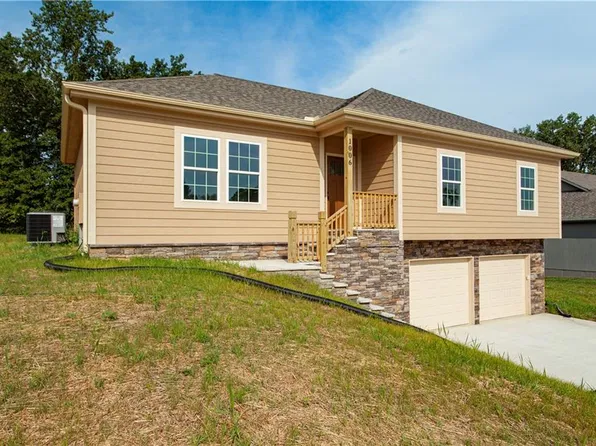 1006 Deer Run, Warrensburg, MO 64093