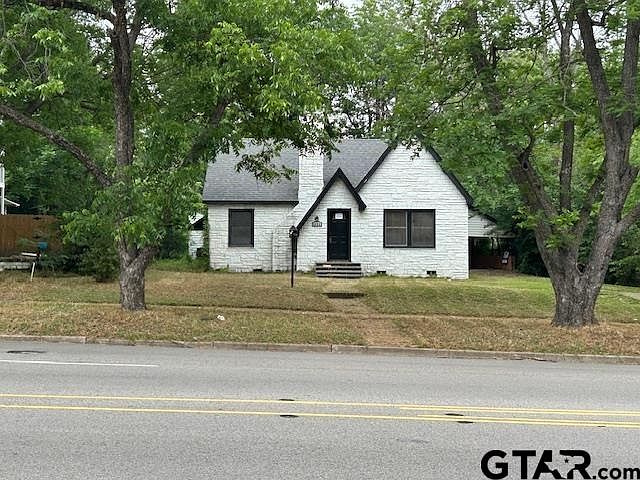 1st image of 1430 S Glenwood Blvd