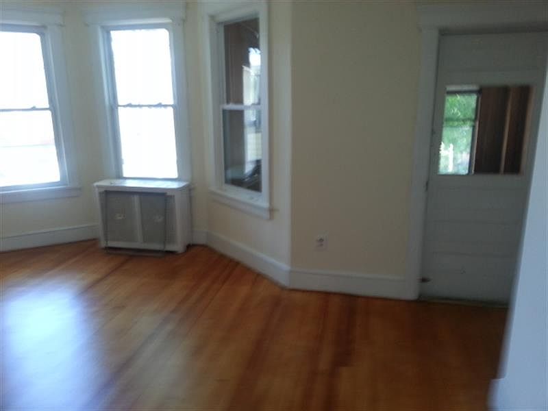 2nd image of 965 Madison Ave