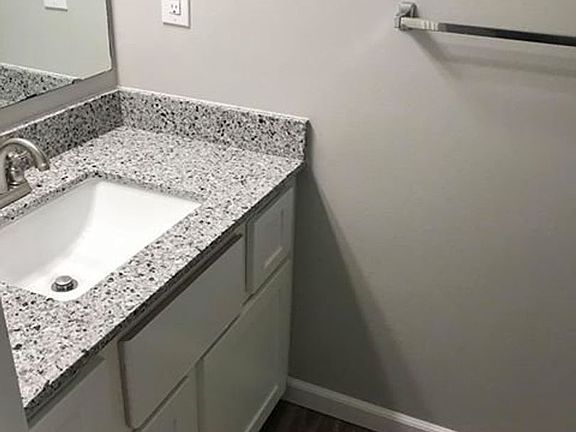 5th image of 3320 Auburn Way S #5-B