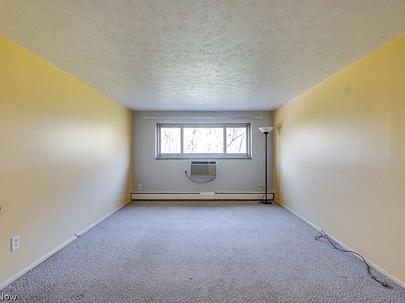 5th image of 115 S Rocky River Dr APT 303