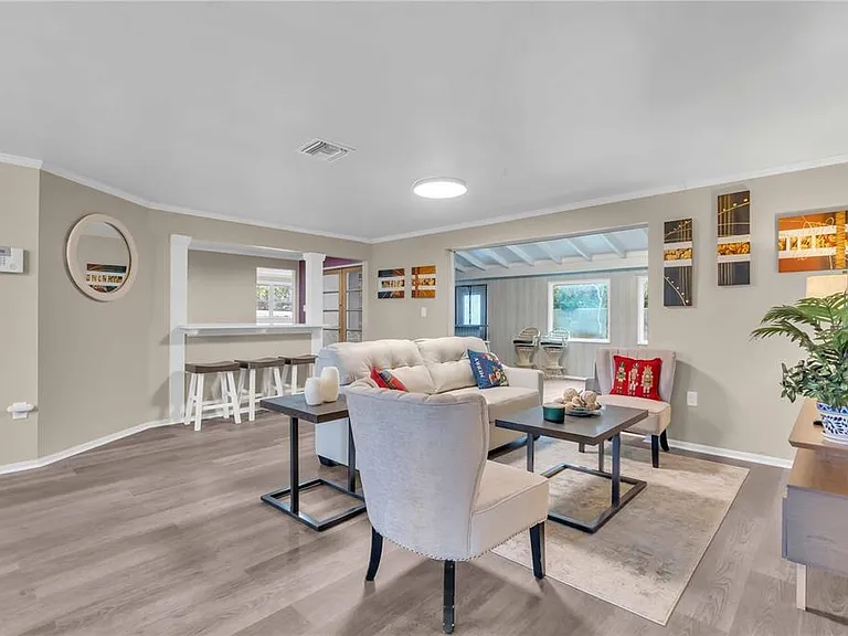 7420 Cass Cir — Photo 2
