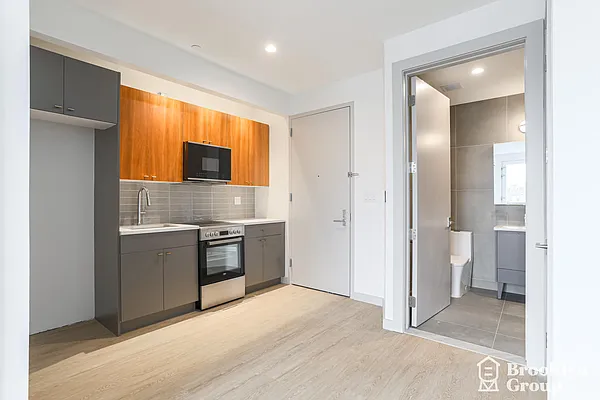 Rented by Brooklyn Group | media 11