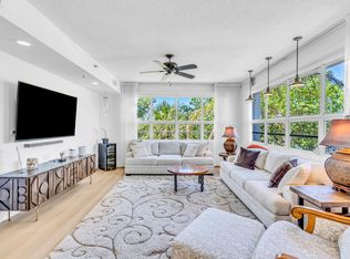 615 Dream Island Rd #201, Longboat Key, FL 34228