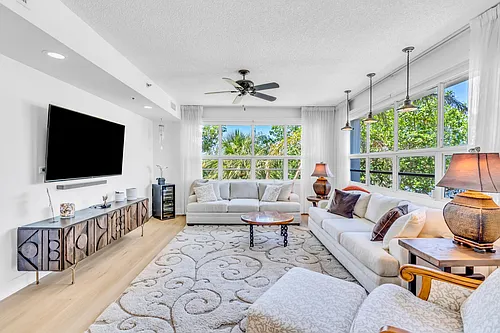 615 Dream Island Rd #201 Photo 1