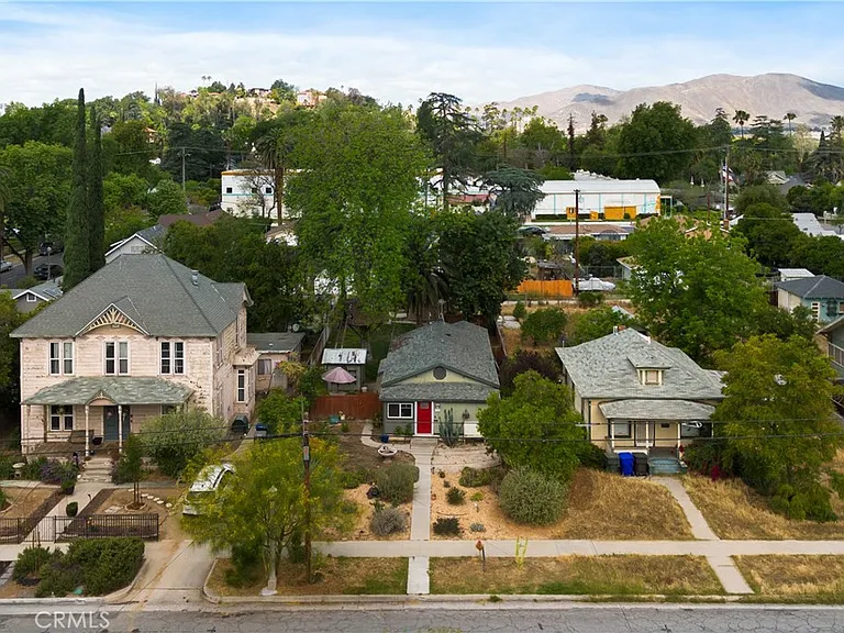3359 Locust St — Photo 29