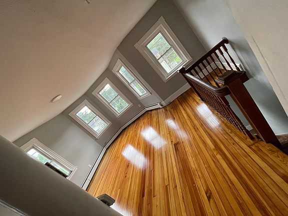 2nd image of 301 East St #3