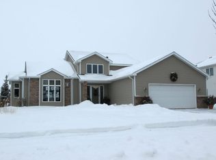 4850 Chestnut St, Grand Forks, ND 58201