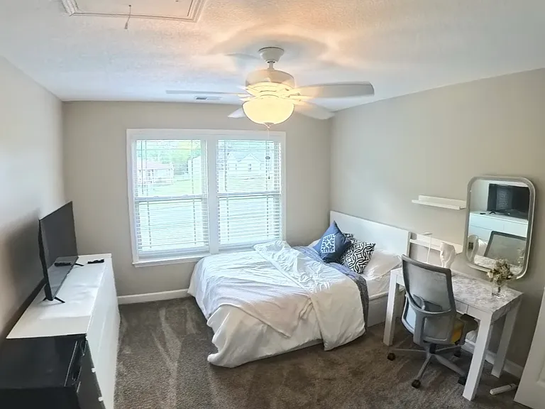 Rosalyn Dew Dr — Photo 8