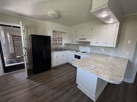 4th image of 1408 Old Ebenezer Rd