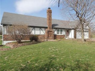 24600 W 54th St, Shawnee, KS 66226