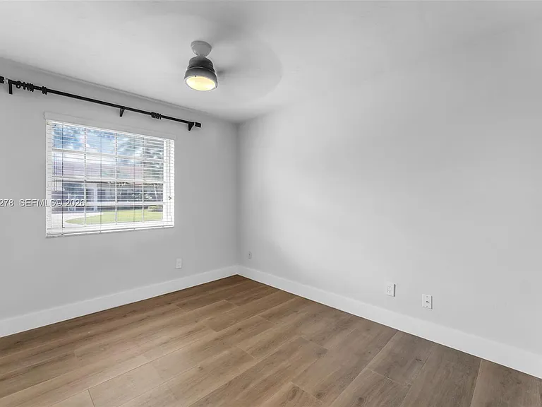 9121 Ridgeland Dr — Photo 13