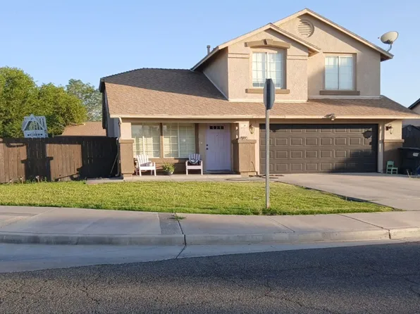 890 Birch St, Brawley, CA 92227