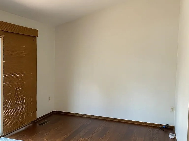 530 E Passaic Ave — Photo 10