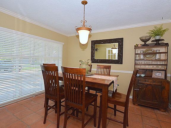 4th image of 10224 Brinwood Dr