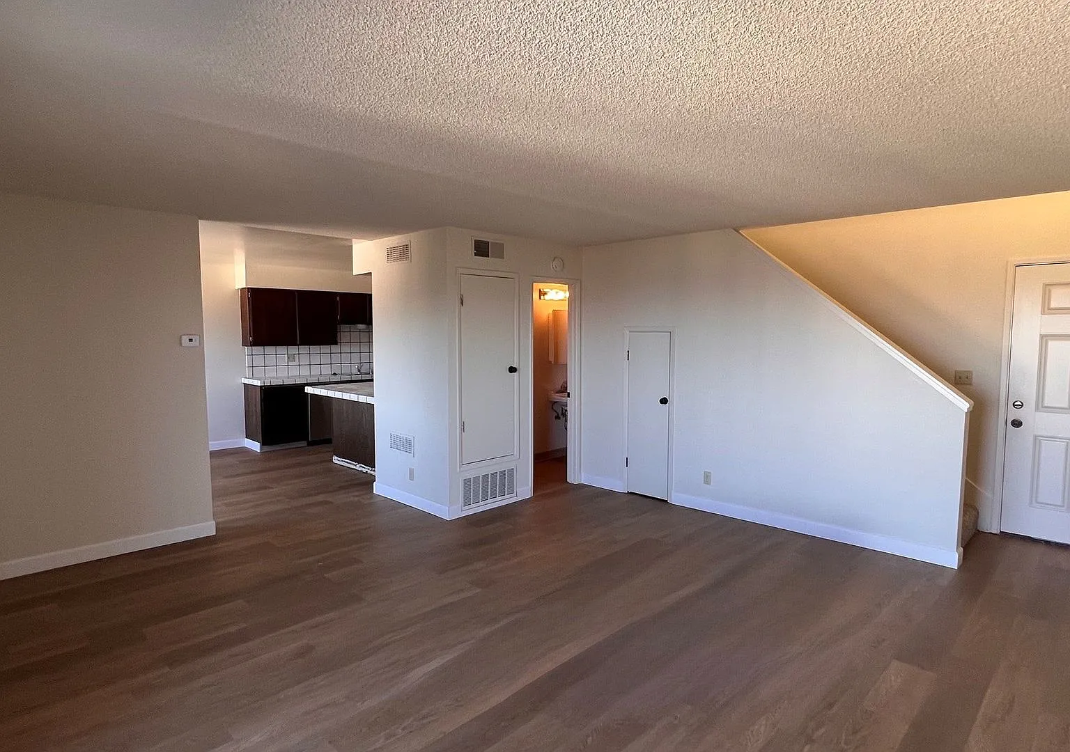 RM661M — Photo 3