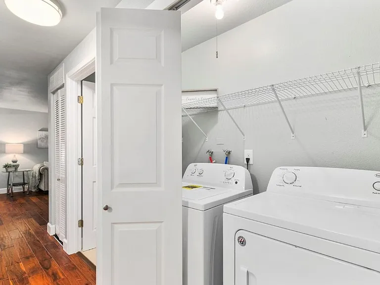 9908 NE 124th St #906 — Photo 10