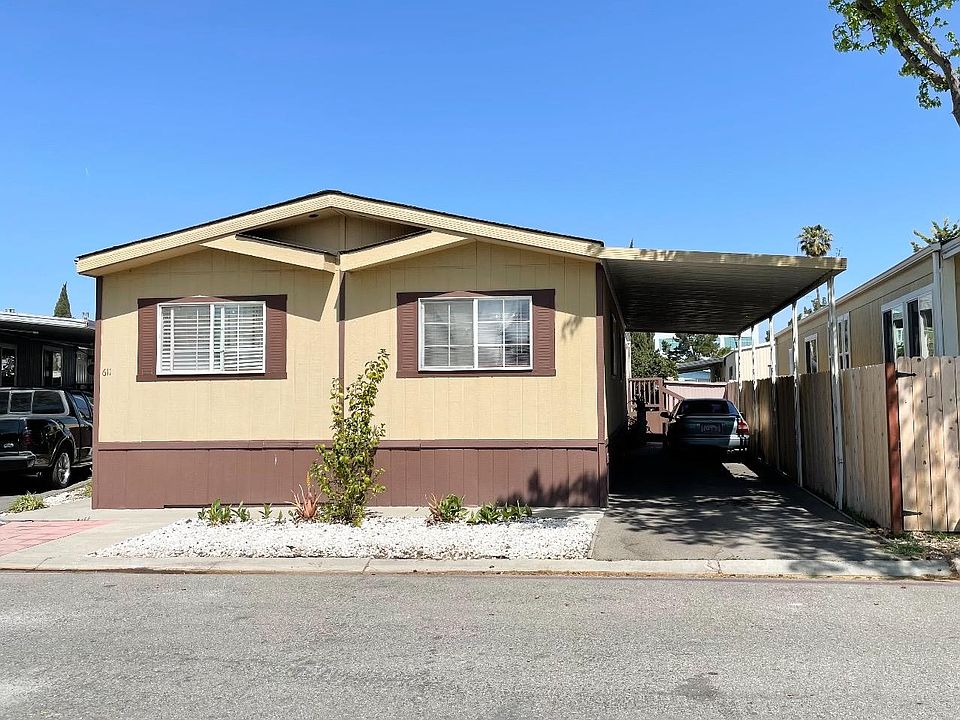 1st image of 611 Hermitage Dr #611