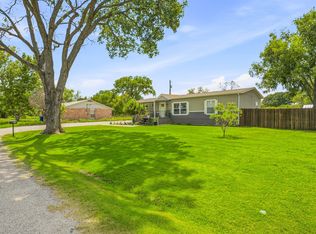 936 Apache Dr, De Leon, TX 76444