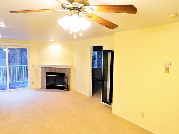 3rd image of 12760 NE 10th Pl