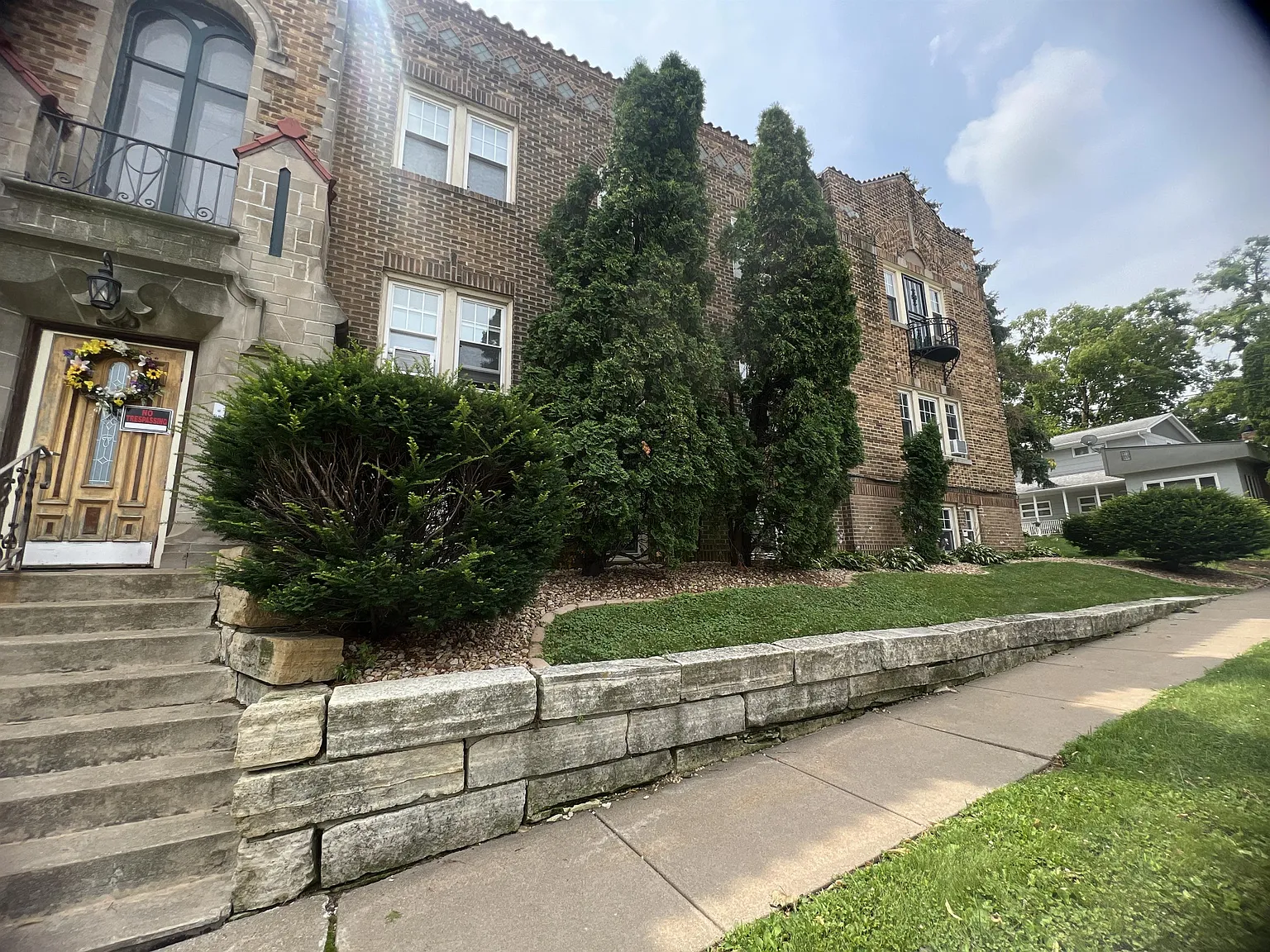 610 Cooper Place - 10 — Photo 3