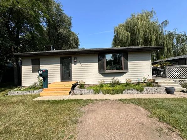 431 6th St NE, Huron, SD 57350
