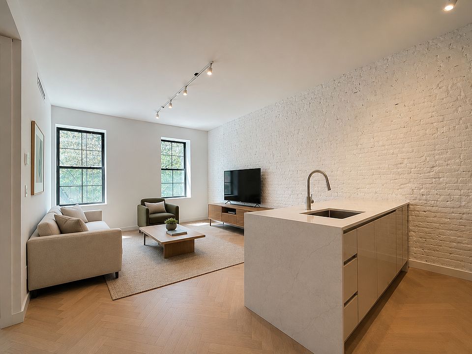 1st image of 154 Franklin St APT 2F