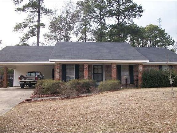 2nd image of 161 Northwood Cir