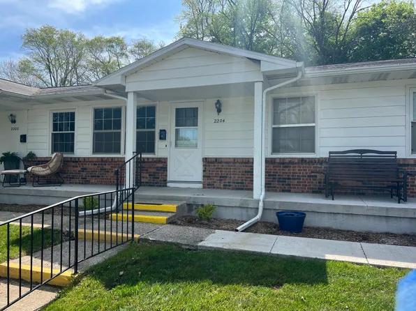 2204 Banner Dr SW, Wyoming, MI 49509