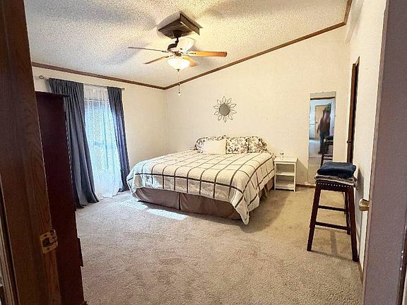 5th image of 203 S Campbell St