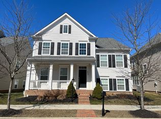 8020 Loomis Dr, New Albany, OH 43054