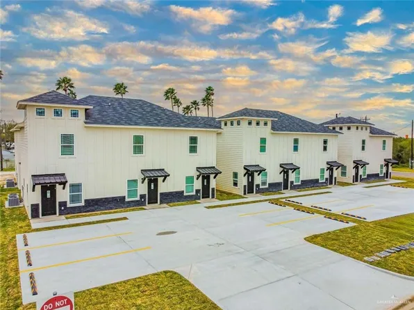 405 Lions Villa Ave, La Feria, TX 78559