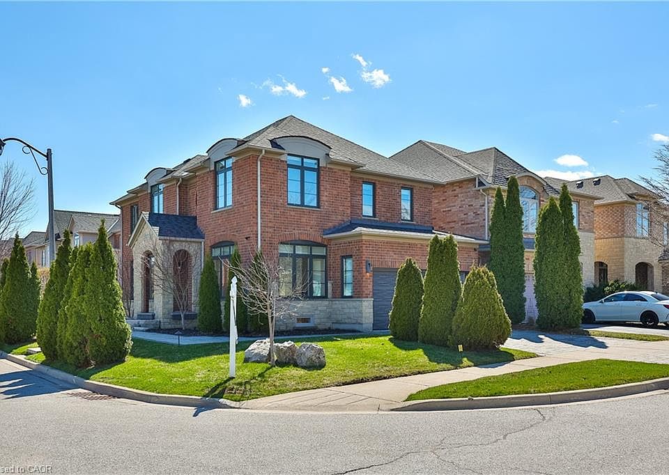 1st image of 2252 Dewsbury Dr