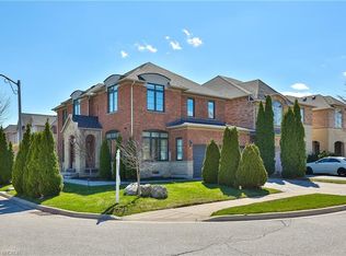 2252 Dewsbury Dr, Oakville, ON L6M 0A6