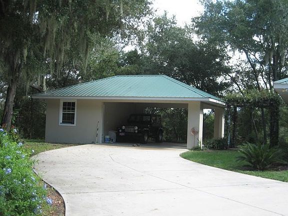 Carport w/Workshop