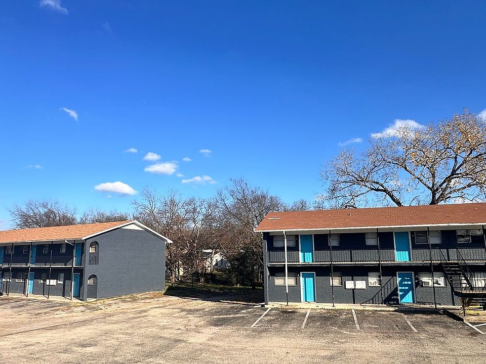 1st image of 1302 Harris Ave #50