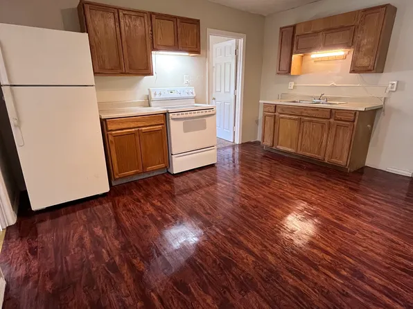 47 Erwin Pl APT 1, New Britain, CT 06051
