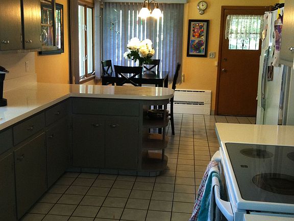 plenty of cabinet space