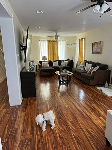 6 bed, 2379 sqft, $2,400 — Photo 3