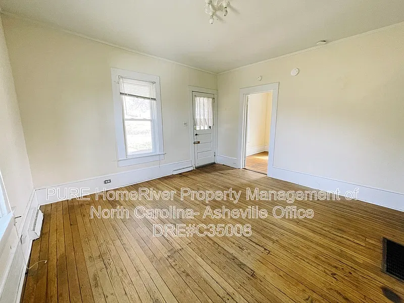 2 bed, 1.0 bath, $1,165 — Photo 3
