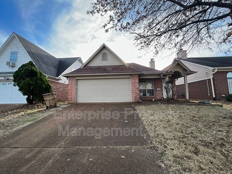 2nd image of 7323 Appling Ridge Dr