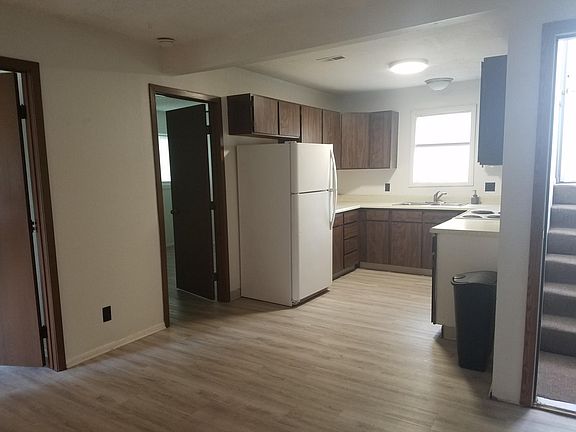 3rd image of 1765 Latoya Cir APT 4