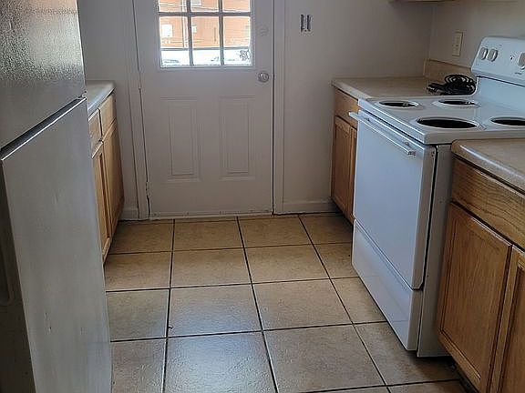 Kitchen with backdoor exist