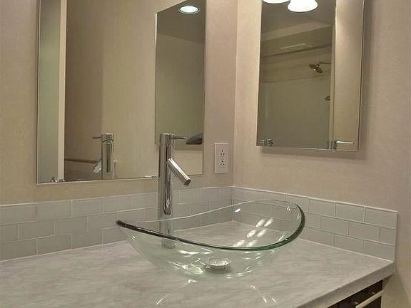 4th image of 200 Brannan St APT 217