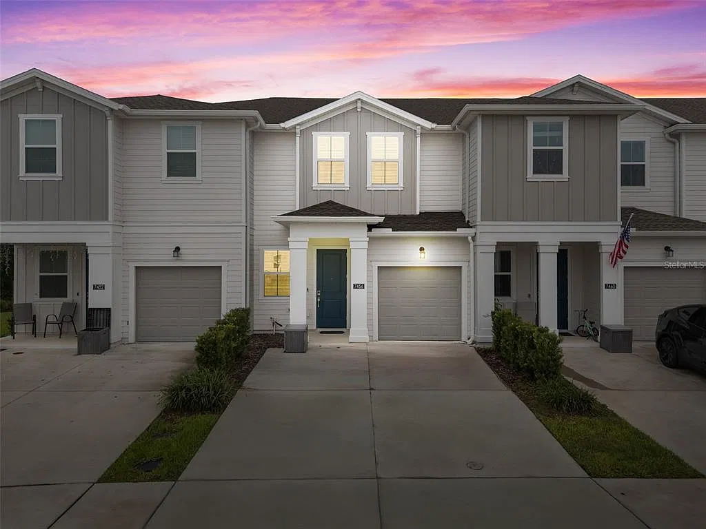 3 bed, 2.5 bath, 1672 sqft, $3,400 — Photo 2